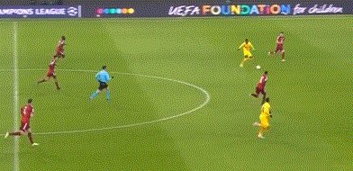 【欧冠】穆勒萨内破门 巴萨客场0比3负拜仁进欧联杯