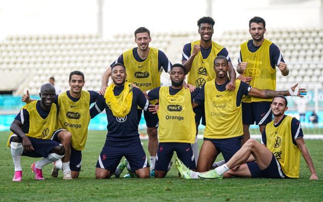 LOL世界赛直播-【前瞻】德尚或排五中卫首发 姆巴佩期待破荒